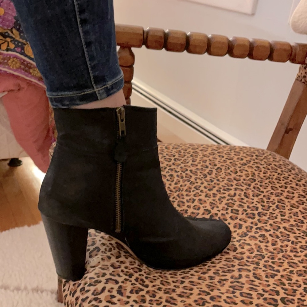 Handmade BUL (Australia)black leather ankle booties 10